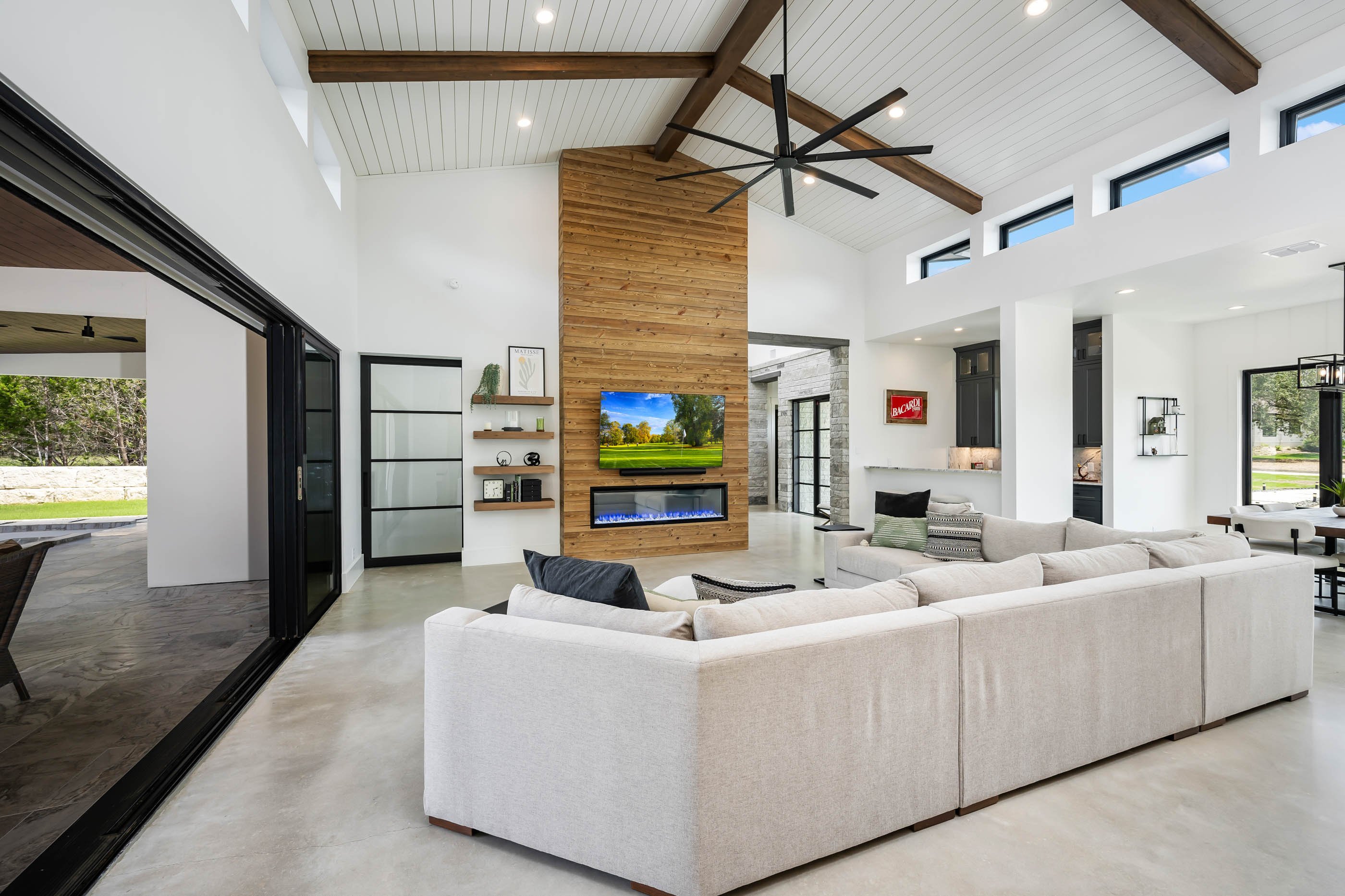 A custom home built by Marquis Builders near Helotes, exterior